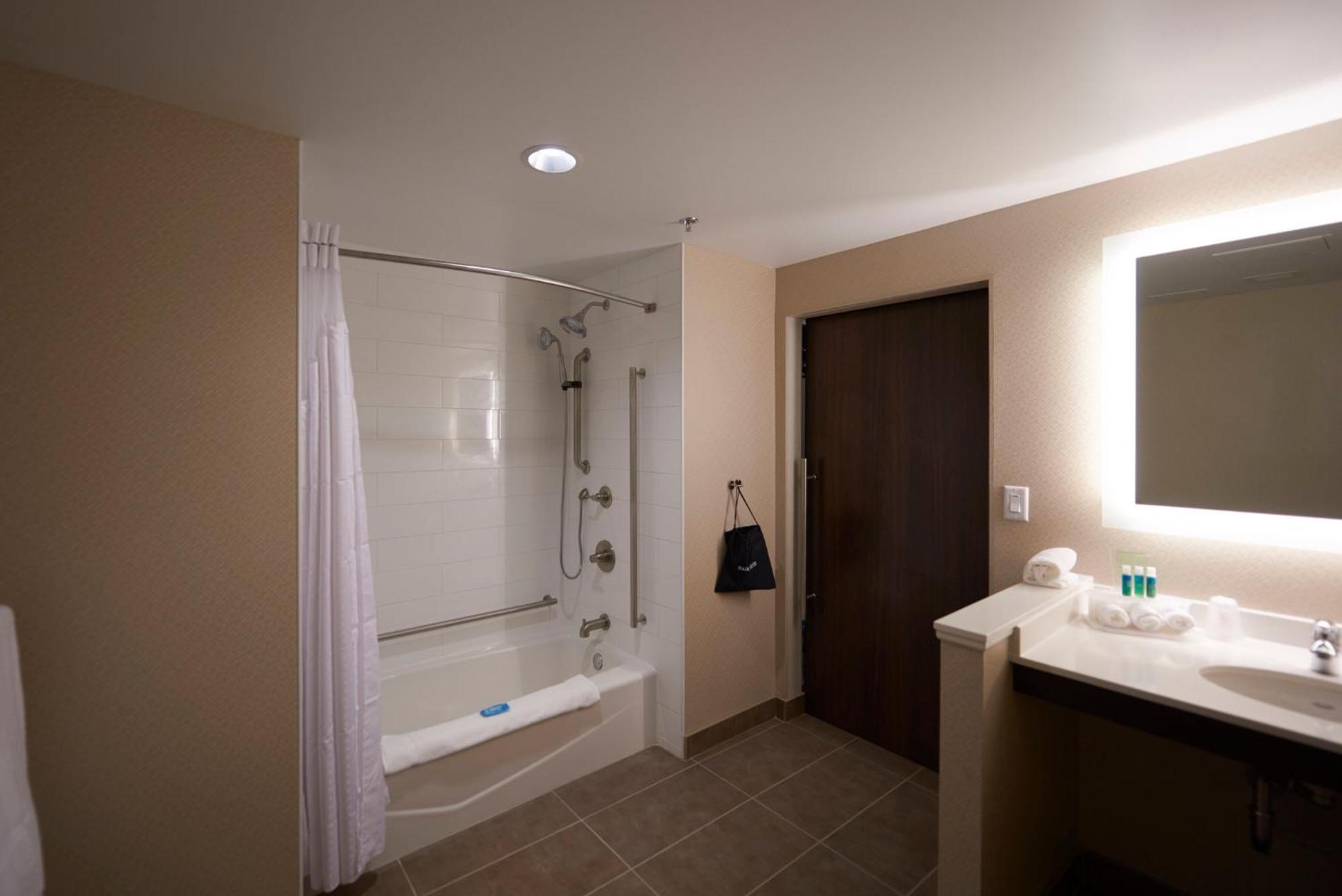 Holiday Inn Express & Suites St. John'S Airport By Ihg Εξωτερικό φωτογραφία