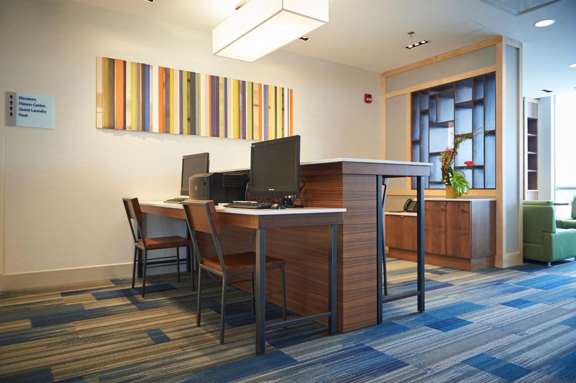 Holiday Inn Express & Suites St. John'S Airport By Ihg Εξωτερικό φωτογραφία